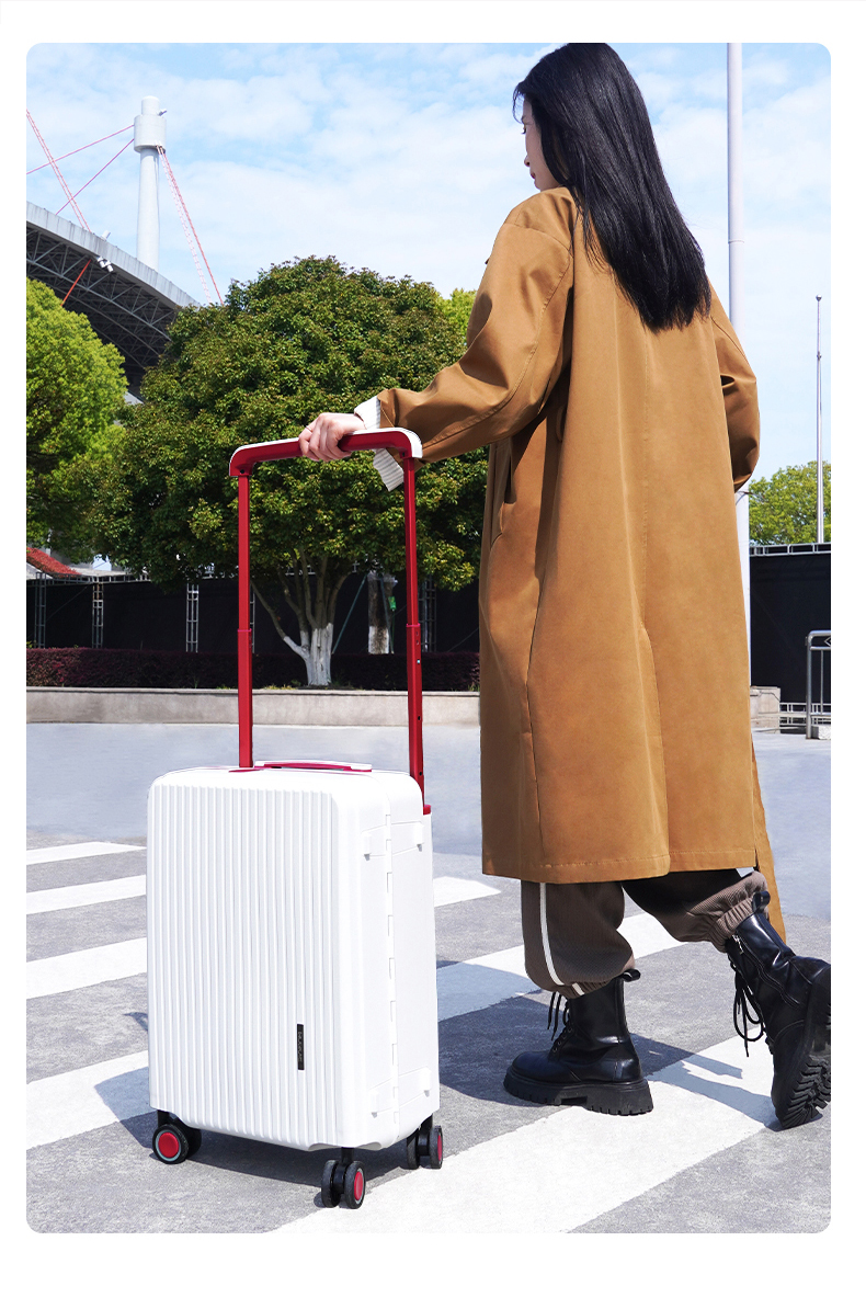 哪个更好？两轮行李箱与四轮行李箱